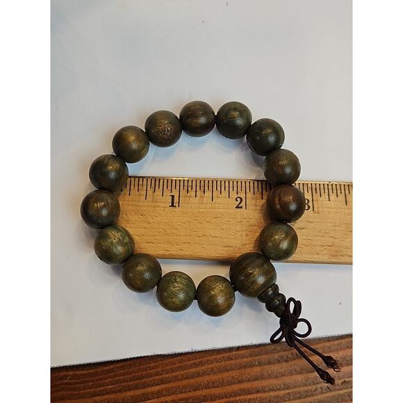 Two Wooden Carved And Charm Bead Bracelets Green/Black - Picture 6 of 7
